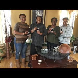 Meet your Posher, Darla